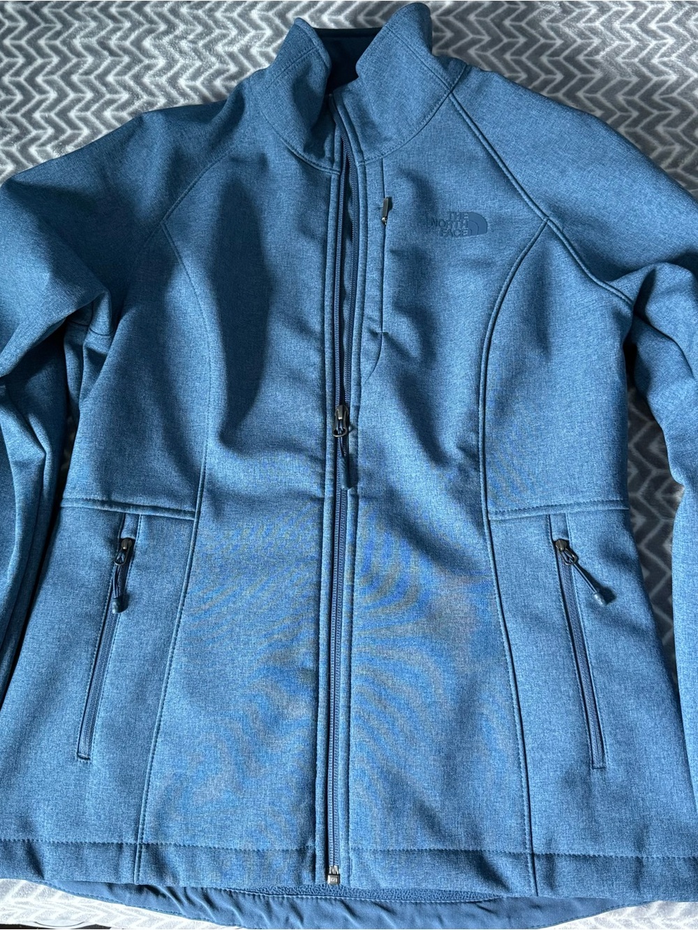 The North Face Women’s Slate Blue Lightweight Shell Jacket with Fleece